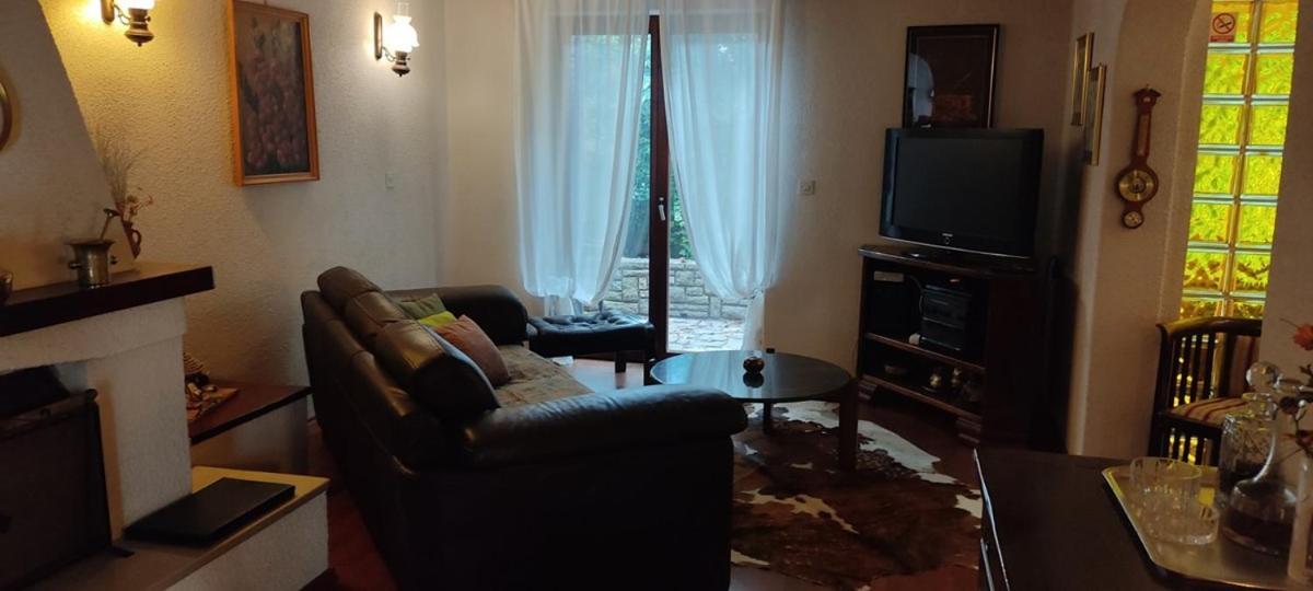 Holiday Home Ermanna Пула Экстерьер фото